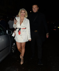 Olivia Buckland – Arriving at Bagatelle in London 11/27/2019 фото №1235363