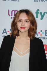 Olivia Cooke - A+E Networks Upfront in New York 05/08/2014 фото №1319669