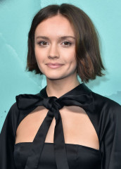 Olivia Cooke – 2018 Tiffany Blue Book Collection in NYC фото №1108416