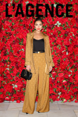 Olivia Culpo-L’AGENCE Holiday Soiree Hosted By Aimee Song фото №1327691