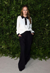 Olivia Wilde – Academy Womens Lancheon by Chanel 2024 in Los Angeles фото №1408641
