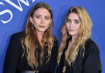 Mary-Kate Olsen and Ashley Olsen – 2018 CFDA Fashion Awards in NYC фото №1075467