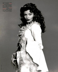 Helena Christensen by Michel Comte for Vogue Italia // April  1993 фото №1285877