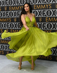 Padma Lakshmi – 2024 Primetime Emmy Awards фото №1385450