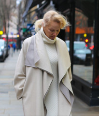 Pamela Anderson at promotes ‘The Last Showgirl’ in London фото №1413224