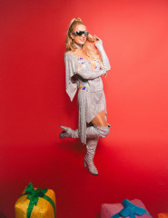 Paris Hilton – at iHeartRadio Jingle Bell Ball 2024 фото №1409371