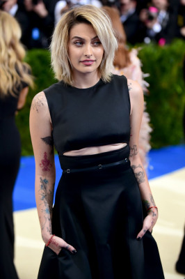 Paris Jackson at MET Gala in New York фото №961398