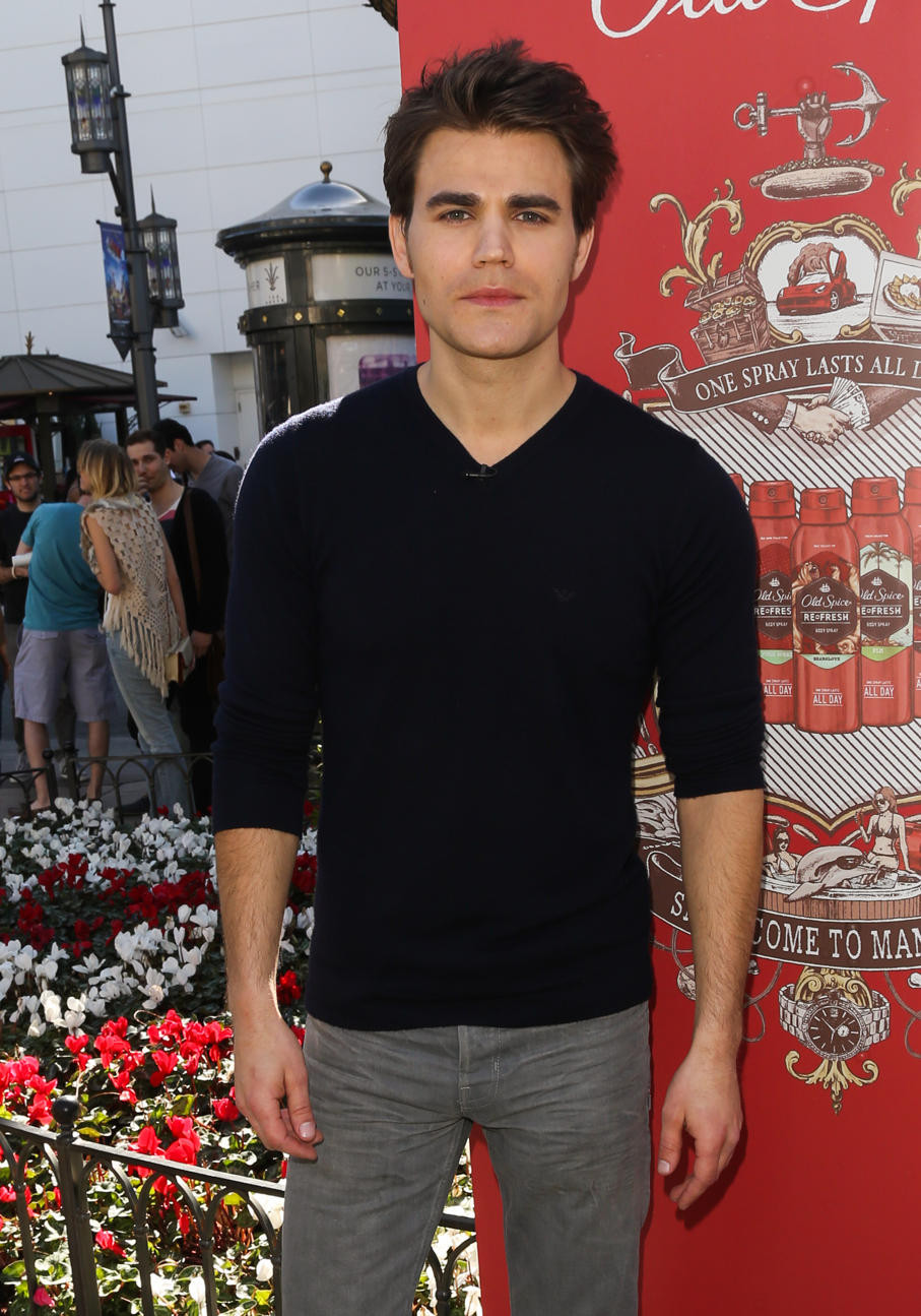 Пол Уэсли (Paul Wesley)