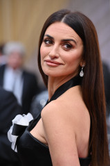 Penelope Cruz - 92nd Annual Academy Awards in Los Angeles (Arrival) / 09.02.2020 фото №1269959