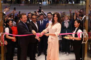Penelope Cruz – Carpisa Brand Open a New Store in Dubai фото №1069209