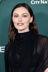 Phoebe Tonkin at 2023 Baby2Baby Gala in West Hollywood 11/11/23 фото №1380647