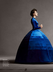 PHOEBE WALLER-BRIDGE in Vogue Magazine, December 2019 фото №1232291