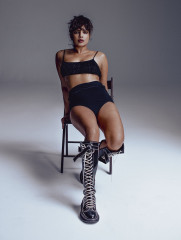Priyanka Chopra Jonas by Lia Clay Miller for Elle UK || March 2020 фото №1289439