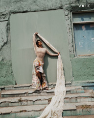 Priyanka Chopra for Vogue India September/October 2024 фото №1403011