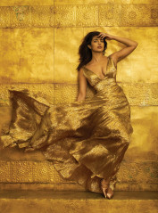 Priyanka Chopra- Vogue US January фото №1122470