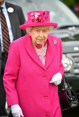Queen Elizabeth ll  фото №1195227