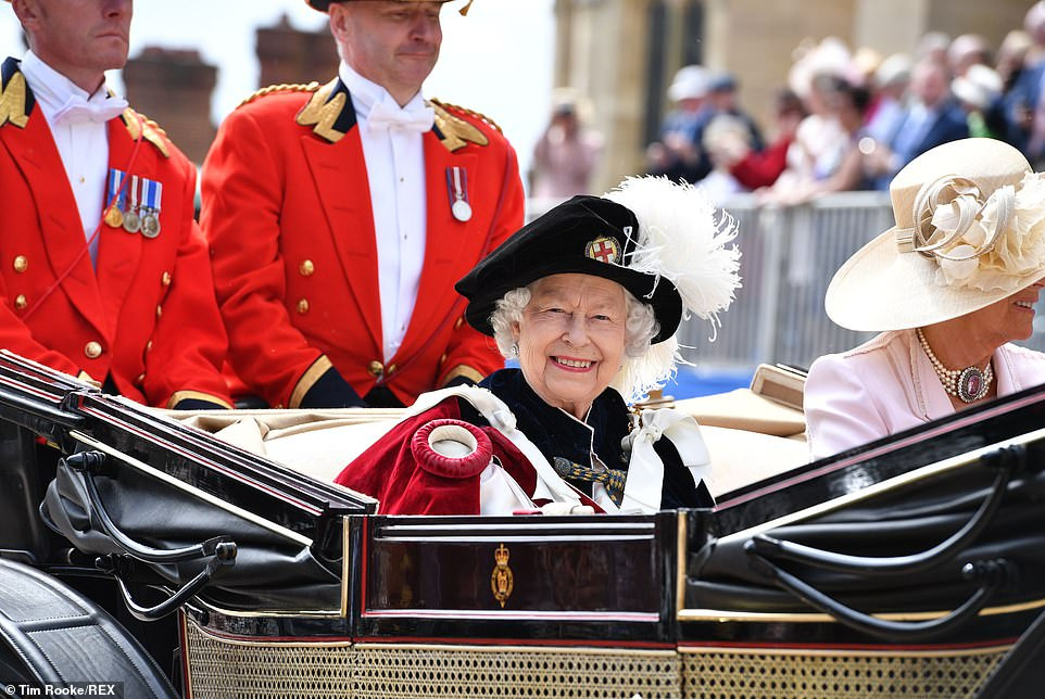 Королева Елизавета Вторая (Queen Elizabeth ll )