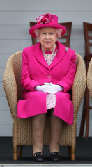Queen Elizabeth ll  фото №1195223