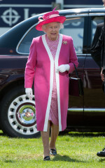 Queen Elizabeth ll  фото №521344