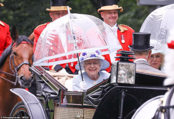 Queen Elizabeth ll  фото №1188002