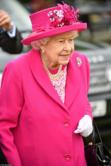 Queen Elizabeth ll  фото №1195230