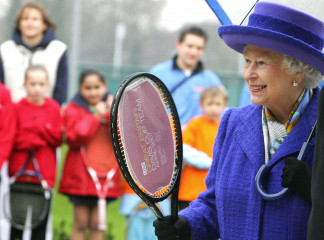 Queen Elizabeth ll  фото №739867
