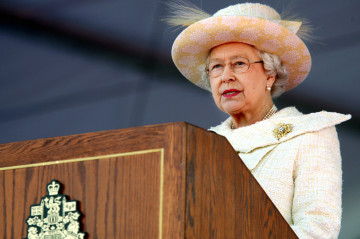 Queen Elizabeth ll  фото №739712
