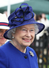 Queen Elizabeth ll  фото №647718