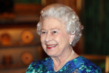 Queen Elizabeth ll  фото №521233