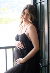 Pregnant RACHEL MCCORD – Maternity Photoshoot, February 2020 фото №1248073