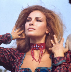 Raquel Welch фото №135267