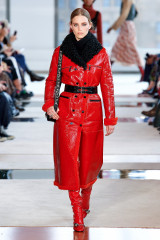 Rebecca Longendyke - Longchamp Fall/Winter 2020 Fashion Show in New York  фото №1254922