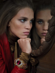 Rebecca Longendyke - Vogue Paris фото №1348769