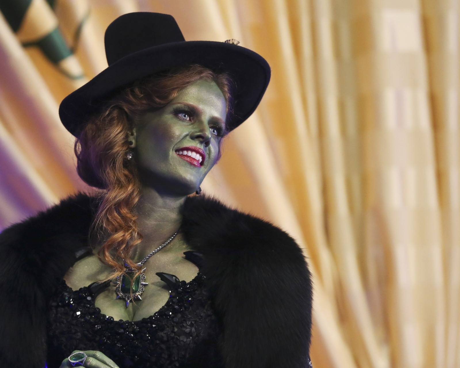 Ребекка Мэйдер (Rebecca Mader)