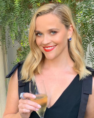 Reese Witherspoon - Emmys 2020 фото №1276450