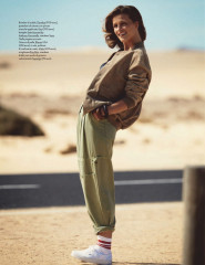 REGITZE CHRISTENSEN in Elle Magazine, Italy July 2020 фото №1265000