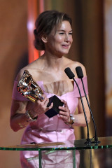 Renee Zellweger - British Academy Film Awards in London (Show) / 02.02.2020 фото №1271983