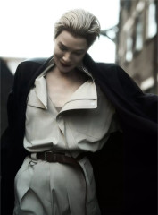 Renee Zellweger – for British Vogue, February 2025 фото №1410581