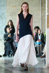 Rianne Van Rompaey - Duran Lantink Fall/Winter 2023 Fashion Show in Paris фото №1367036