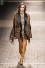 Rianne van Rompaey - Isabel Marant Autumn/Winter 2018 Fashion Show in Paris фото №1172323