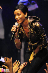 Rihanna фото №131704