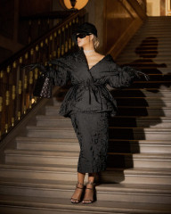 Rihanna - J'Adore Dior (February 2024) фото №1402225