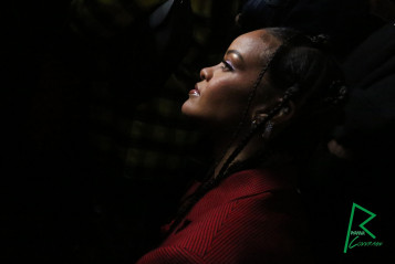 Rihanna - ASAP Rocky's Concert in Long Beach 11/07/2021 фото №1330110