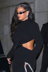 Rihanna - 4th Annual Diamond Ball, Cipriani Wall St. After Party in NY 09/13/18 фото №1210207