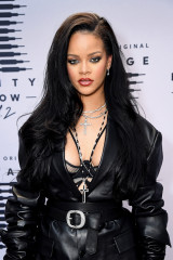 Rihanna - Savage X Fenty Show, Vol. 2 in Los Angeles 09/13/2020 фото №1277122
