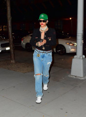 Rihanna - Whole Foods in New York 08/15/2021 фото №1305736