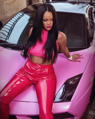 Rihanna - Fenty Beauty Unlocked (2019) фото №1141003