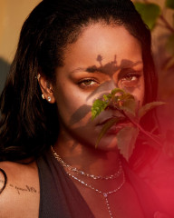 Rihanna - Fenty Skin (2020) фото №1266997