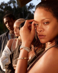 Rihanna - Fenty Skin (2020) фото №1266998