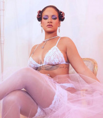 Rihanna - Savage x Fenty Spring Collection 2020 фото №1248955